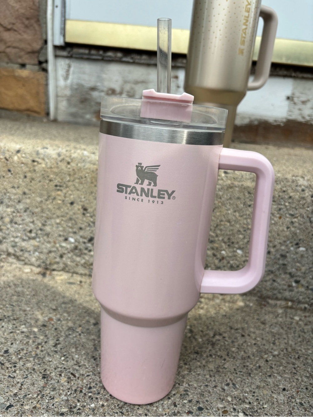 Stanley Light Pink Shimmer with Handle and Straw